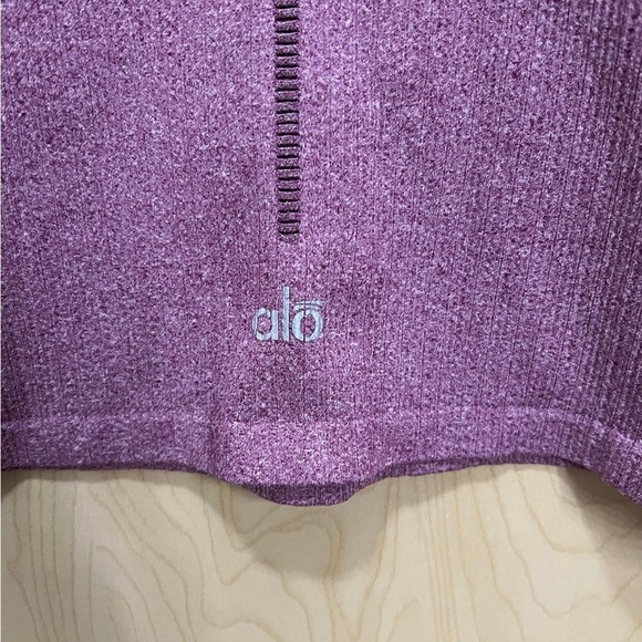 Alo long sleeve top - Picture 2 of 5